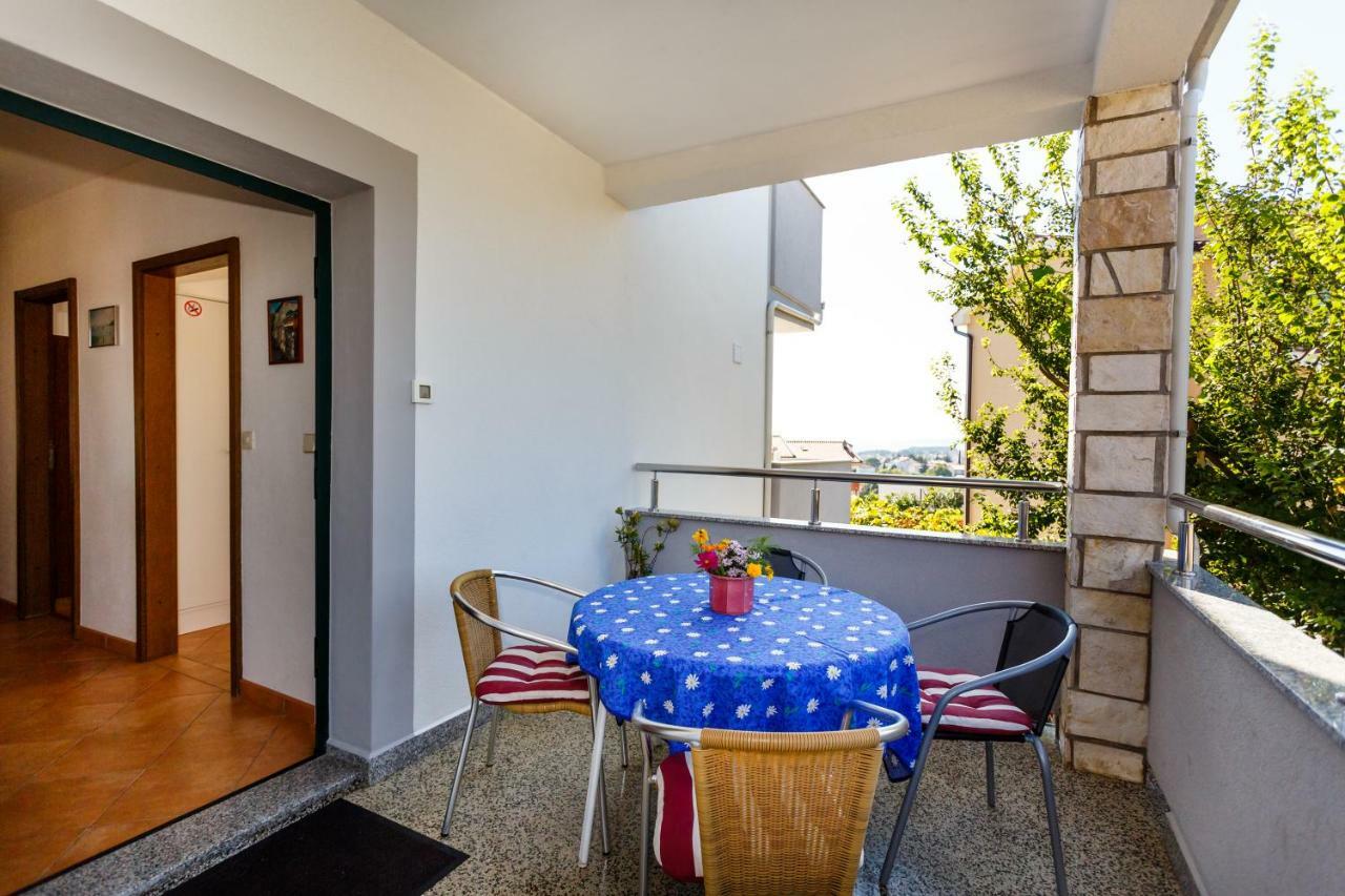 Apartment Anton 크르크 외부 사진